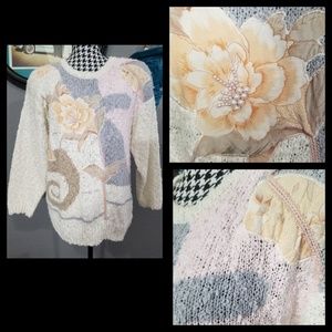 Beautiful VTG Cottagecore Knit Sweater